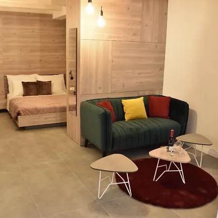 Apartments Hidden Paradise דירה רוביני