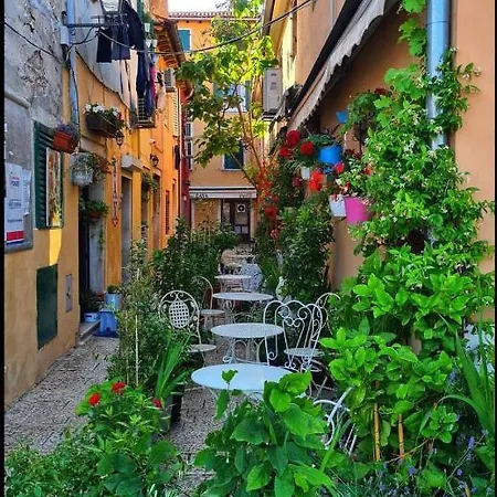Apartments Hidden Paradise דירה *